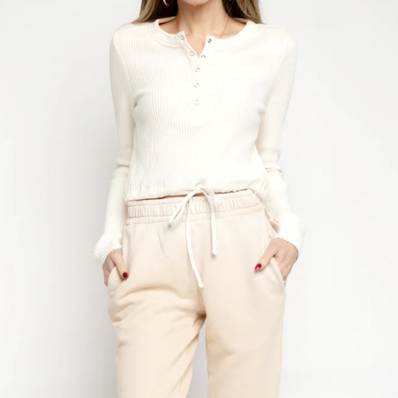 The Range Jumbo Stark Thermal Henley is cream. Waffle knit w/ snaps size small - Picture 2 of 7